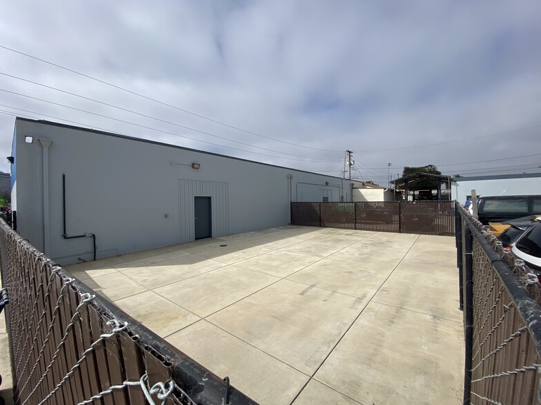 More Photos Of 807-811 E Chestnut Ave, Lompoc Service For Lease