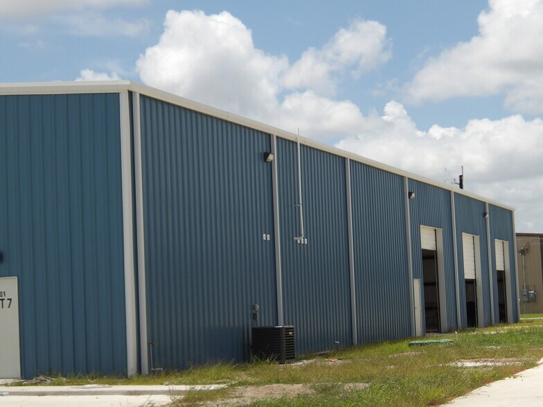 More Photos Of 1745 Laguna Circle, Harlingen Warehouse For Sale