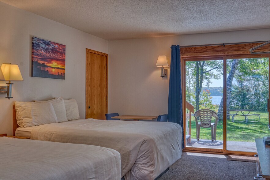 More Photos Of 8534 N Deerfoot Rd, Hayward Hotel For Sale