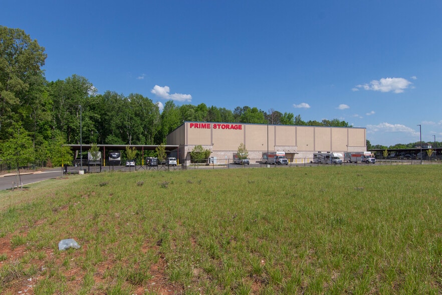 Primary Photo Of 11017 County Line, Madison Self Storage For Sale