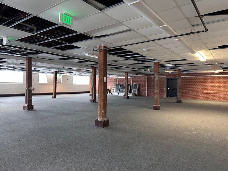 More Photos Of 600 7th St NW, Grand Rapids Apartments For Lease