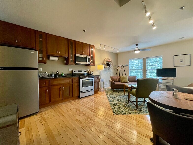 More Photos Of 5 Walnut St, Asheville Apartments For Sale
