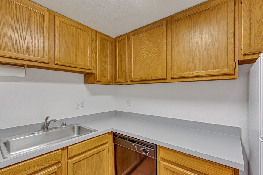 More Photos Of 220 4th St, Oakland Office For Lease
