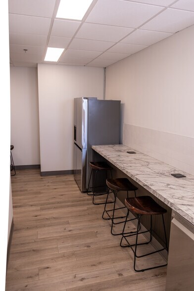 More Photos Of 221 W Webster Ave, Muskegon Medical For Sale