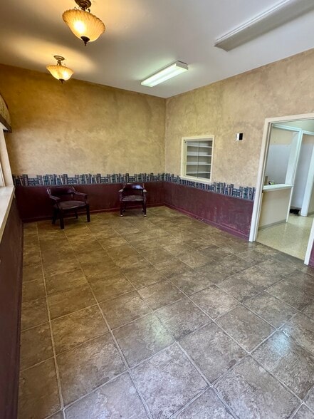 More Photos Of 206 Main St, Gleason Office For Sale