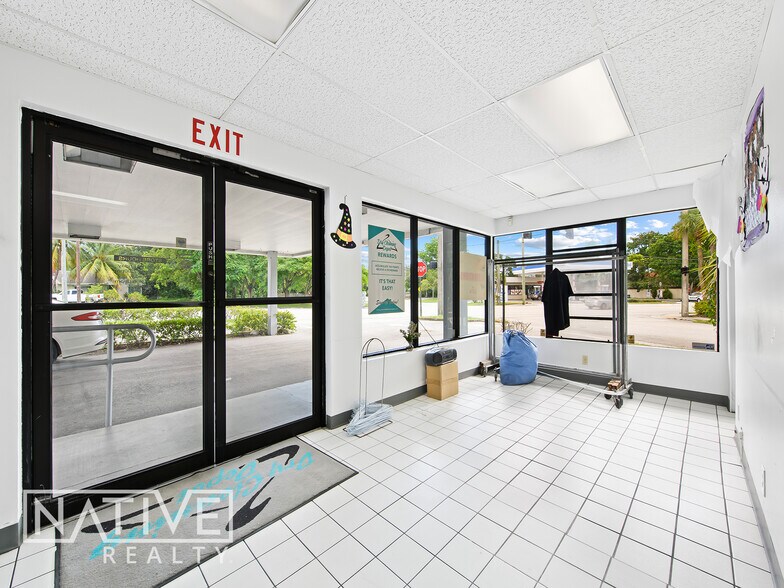 More Photos Of 2117 N Andrews Ave, Wilton Manors Freestanding For Sale