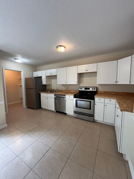 More Photos Of 100 Inlet Reach Cir, Saint Marys Specialty For Sale