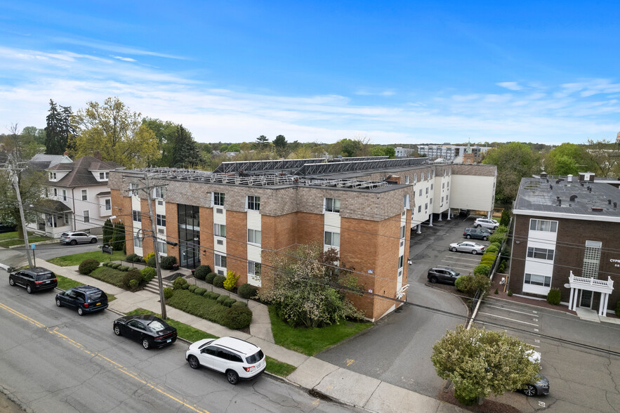 Primary Photo Of 575 Ellsworth St, Bridgeport Apartments For Sale