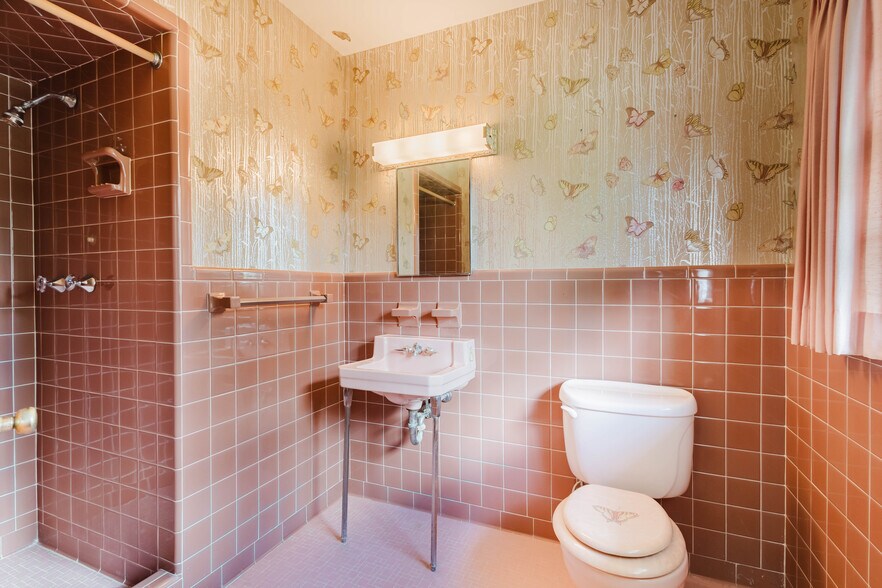 More Photos Of 3025 Breckenwood Dr, Lexington Multifamily For Sale
