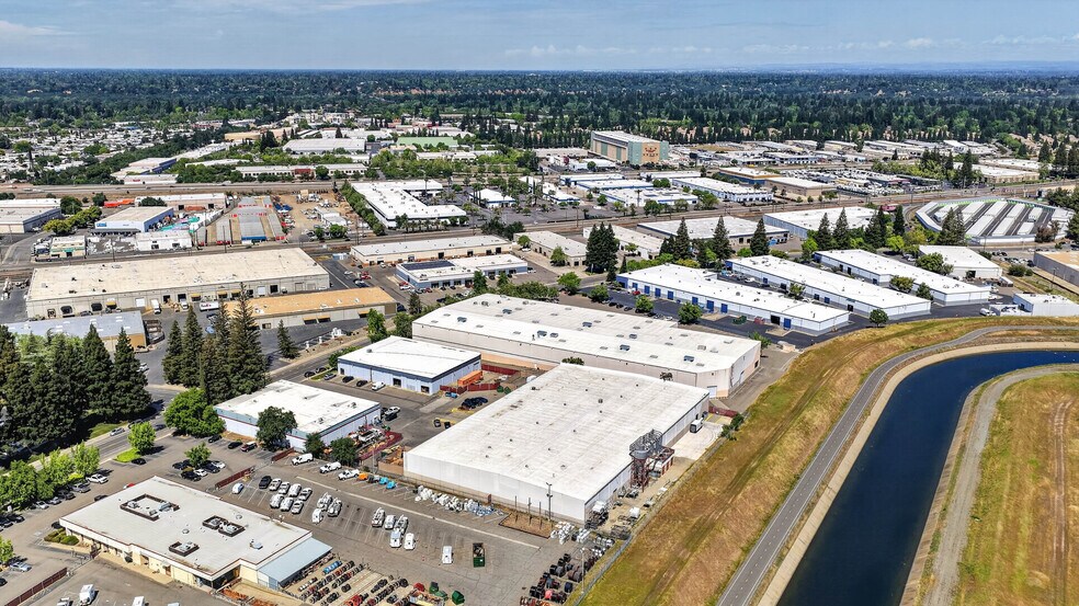 More Photos Of 2587 Mercantile Dr, Rancho Cordova Warehouse For Lease