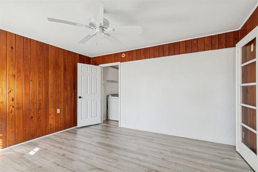 More Photos Of 2900 49th St N, Saint Petersburg Specialty For Sale