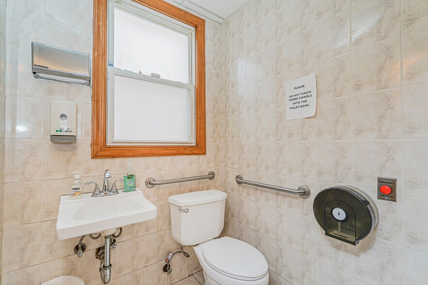 More Photos Of 237 Bay Ridge Pky, Brooklyn Apartments For Sale