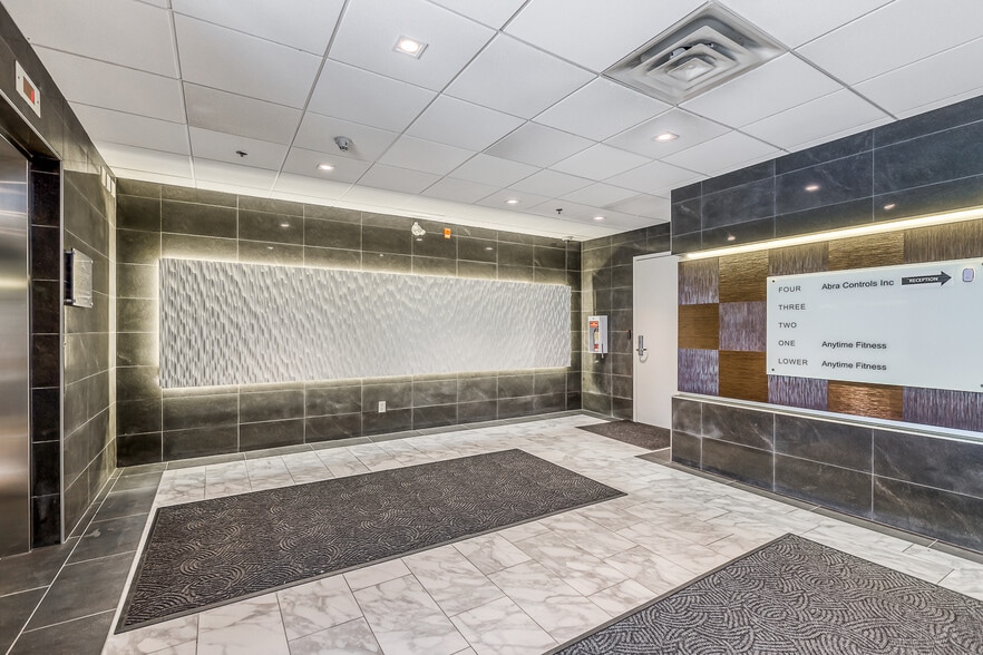 More Photos Of 718 8th Ave SW, Calgary Office For Sale