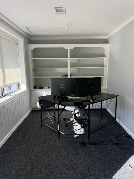 More Photos Of 1160 Topside Rd, Louisville Flex For Lease