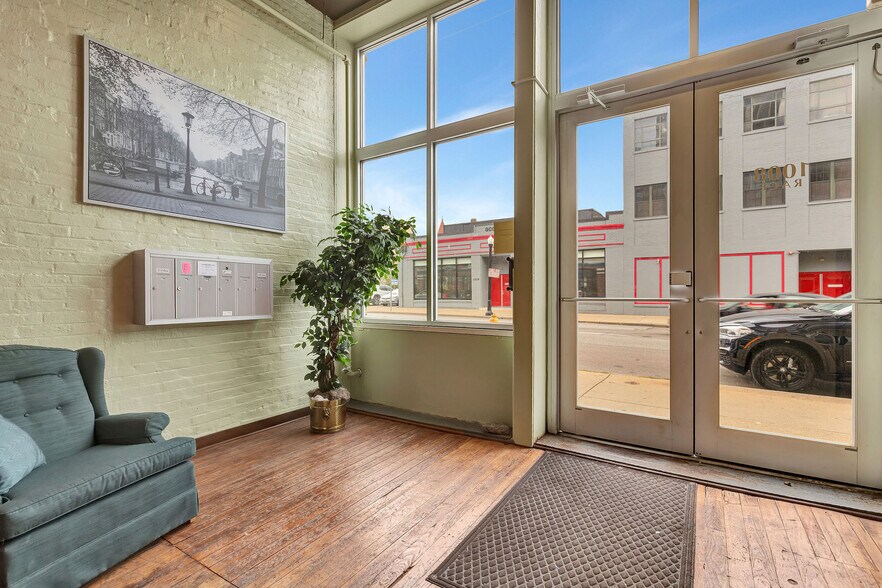 More Photos Of 1008 Race St, Cincinnati Office Residential For Lease