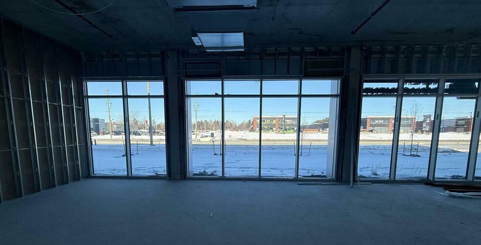 More Photos Of 481 Taunton Rd W, Oshawa Office For Lease