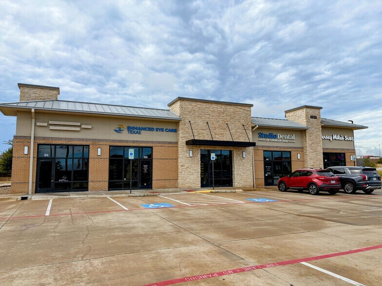 More Photos Of 5325 McPherson Blvd, Fort Worth Unknown For Lease