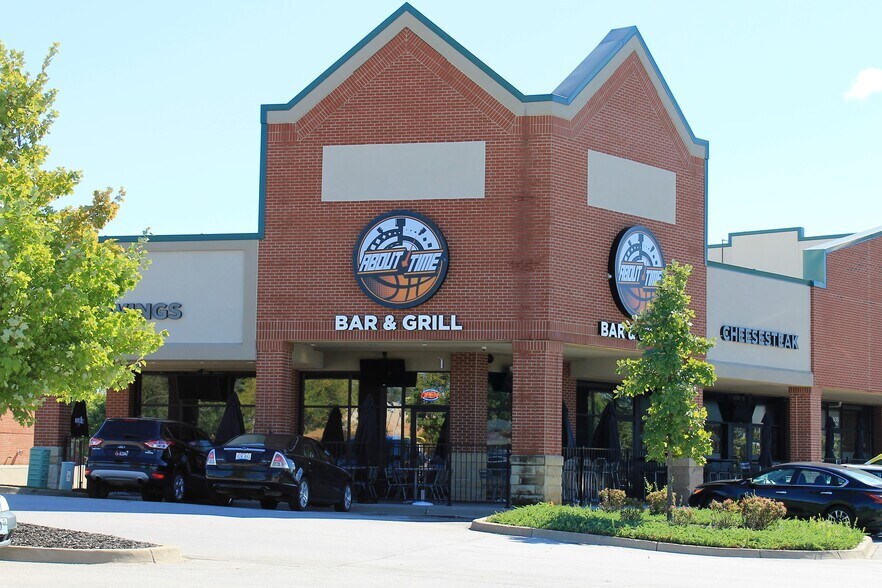 More Photos Of 12410-12492 LaGrange Rd, Louisville Unknown For Lease