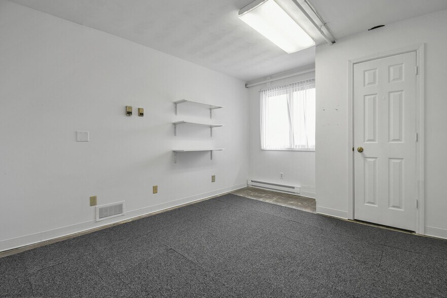 More Photos Of 2598 E Smiley Ave, Shelby Religious Facility For Sale