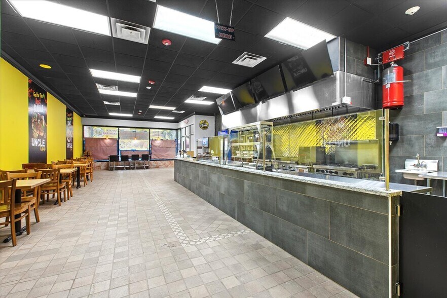 More Photos Of 6310-6312 Cermak Rd, Berwyn Restaurant For Sale