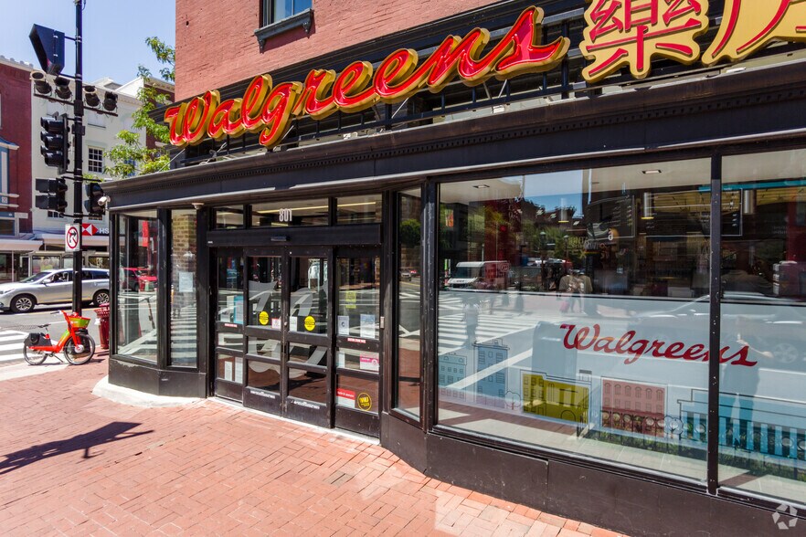 More Photos Of 801-803 7th St NW, Washington Office For Lease