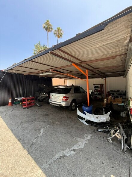 More Photos Of 2248 E Foothill Blvd, Pasadena Specialty For Lease