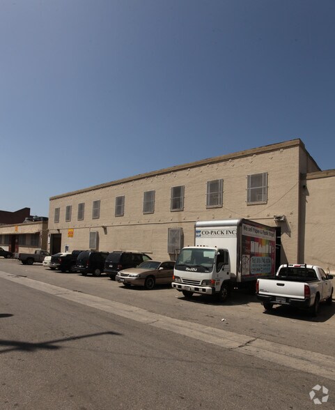 More Photos Of 651 E 61st St, Los Angeles Warehouse For Sale