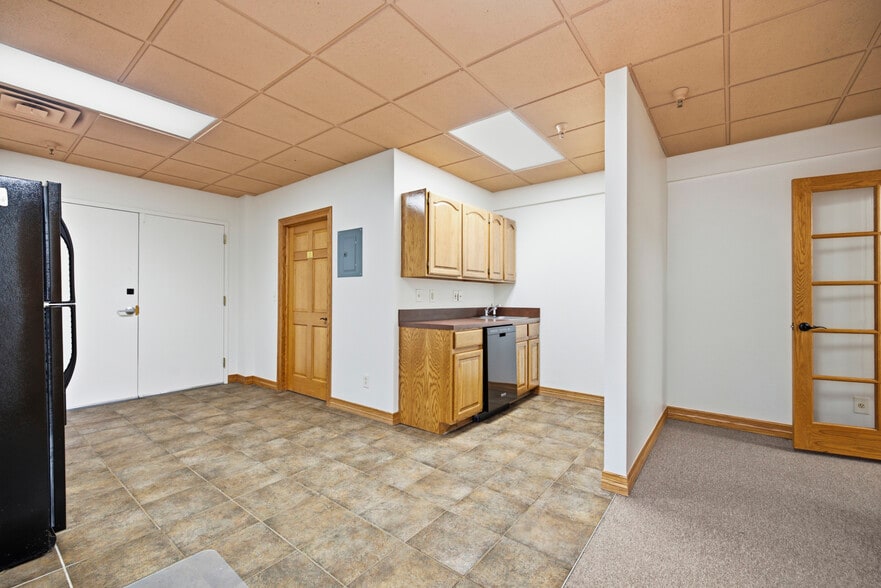 More Photos Of 4828 S College Ave, Fort Collins Office For Sale