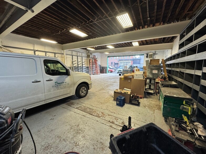 More Photos Of 414 3rd Ave, Brooklyn Warehouse For Lease