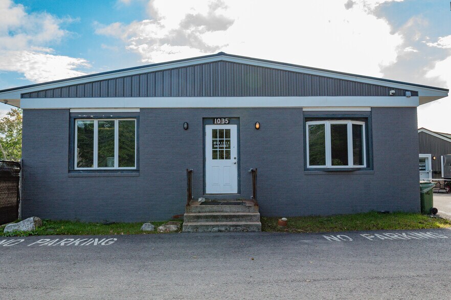More Photos Of 1035 Ocean Ave, Portland Warehouse For Sale