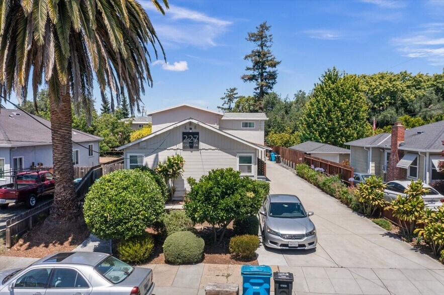 More Photos Of 227 Madrone St, Redwood City Apartments For Sale