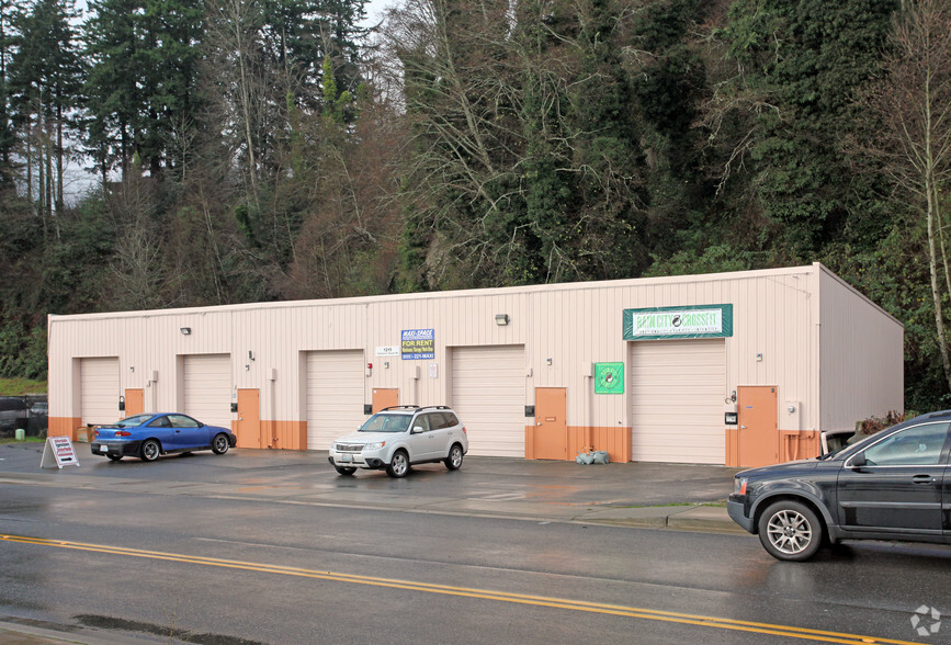 Primary Photo Of 1215 Charleston Beach Rd W, Bremerton Self Storage For Lease