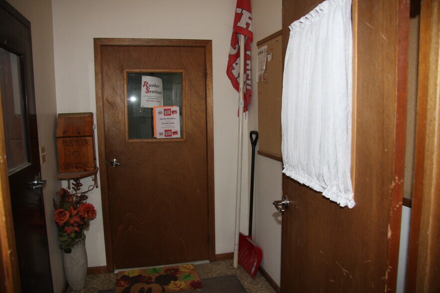 More Photos Of 310 Main St, Scribner Storefront For Sale