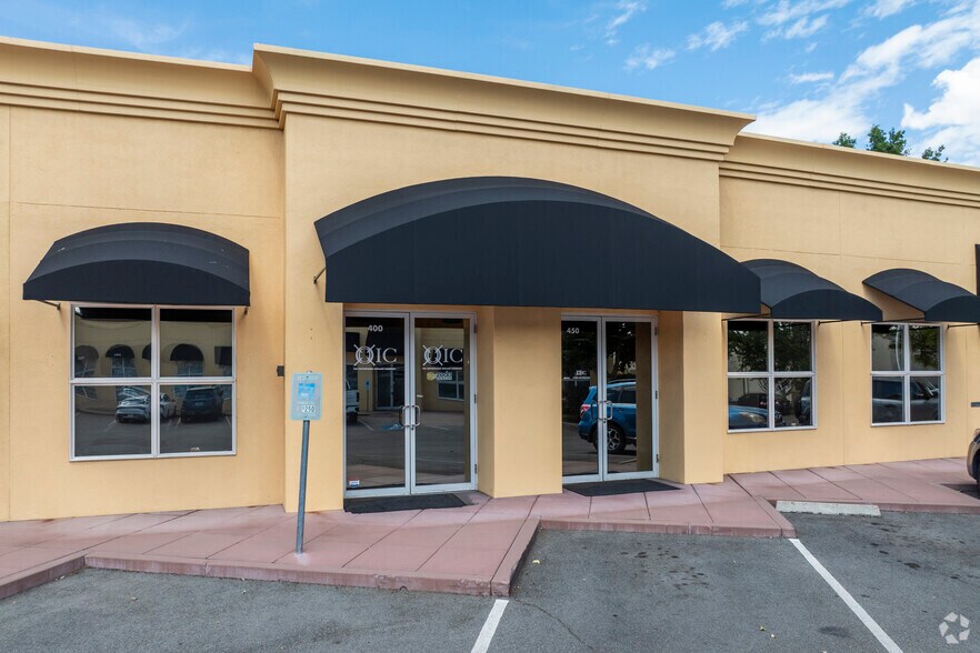 More Photos Of 770-780 Smithridge Dr, Reno Showroom For Lease
