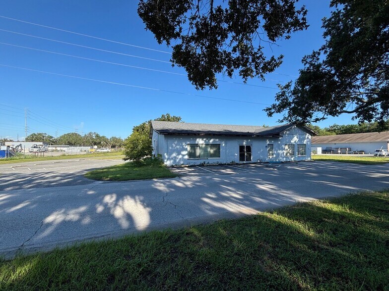 More Photos Of , Leesburg Industrial For Sale