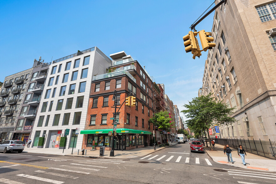 More Photos Of 334 Grand St, New York Apartments For Lease