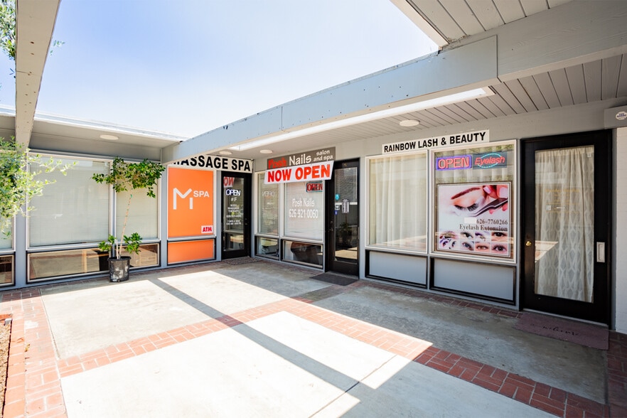 More Photos Of 370 W Sierra Madre Blvd, Sierra Madre Storefront For Lease