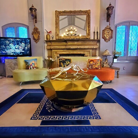 More Photos Of 3000 Cathedral Pl, Decatur Movie Radio TVStudio For Sale