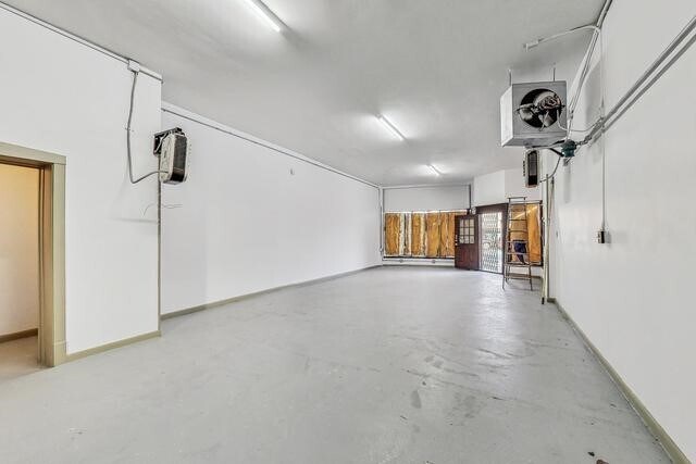 More Photos Of 6600-6602 N Clark St, Chicago Apartments For Sale