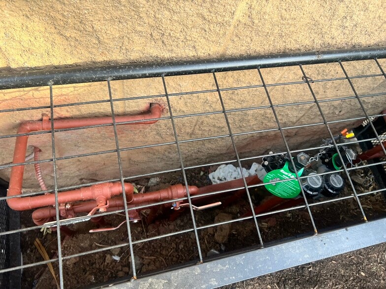 More Photos Of 5870 Jasmine St, Riverside Self Storage For Sale