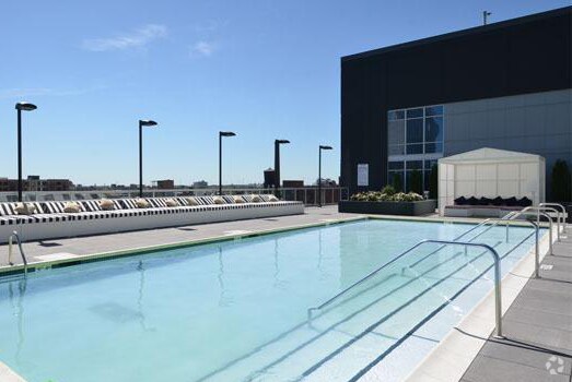 More Photos Of 100 E Cermak Rd, Chicago Apartments For Lease