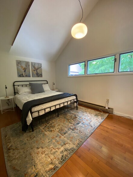 More Photos Of 53470 NY-30 Hwy, Roxbury Flex For Sale