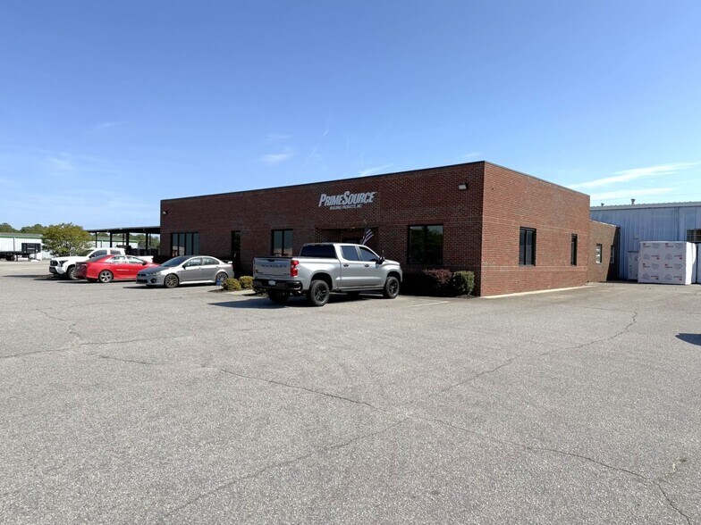 More Photos Of 1079 Woodleys Way, Columbia Warehouse For Lease