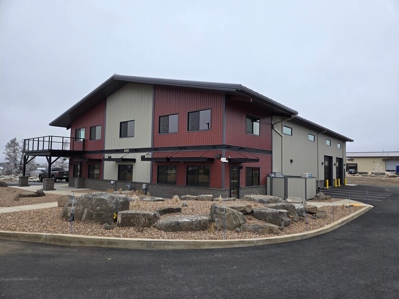 Primary Photo Of 2450 6th St, Redmond Industrial For Lease