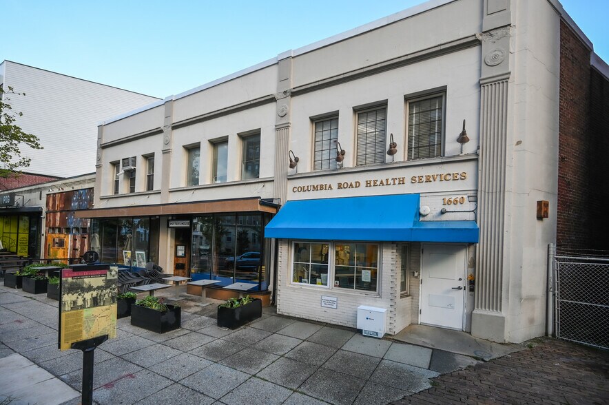 Primary Photo Of 1656-1660 Columbia Rd NW, Washington Storefront For Lease