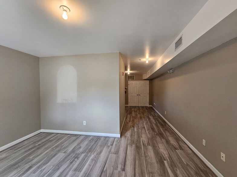 More Photos Of 1790 Queen Anne, Sunset Beach Storefront Retail Residential For Lease