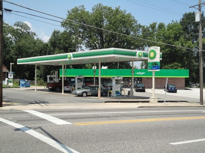 Primary Photo Of 4207 Jennings Station Rd, Saint Louis Convenience Store For Sale