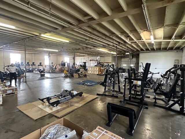 More Photos Of 3127 Encrete Ln, Dayton Warehouse For Sale