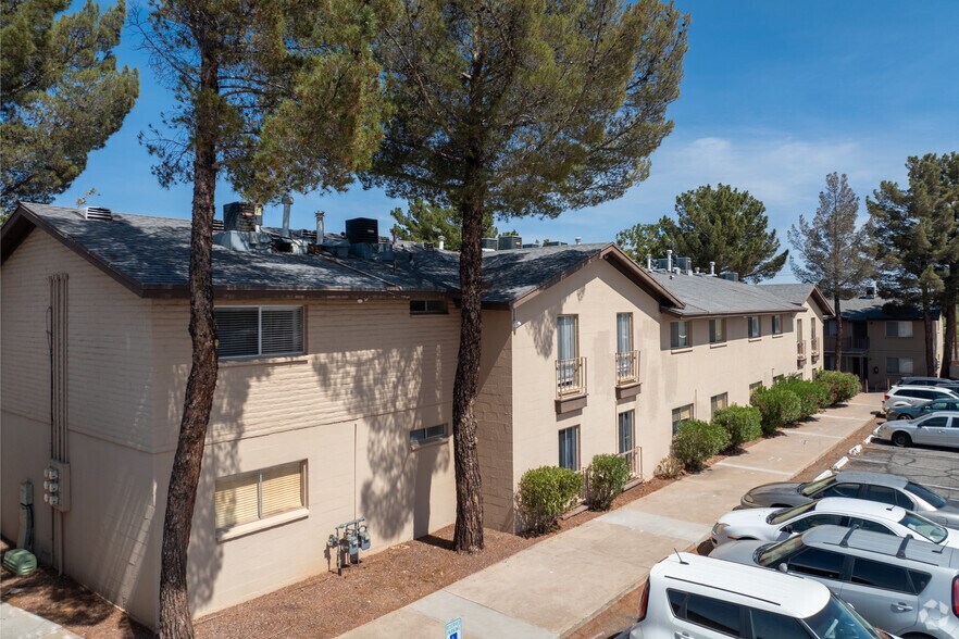 More Photos Of 93 Kings Way, Sierra Vista Apartments For Sale