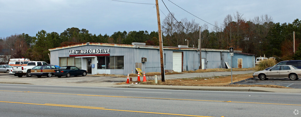 Primary Photo Of 1020 W Dekalb St, Camden Auto Repair For Sale